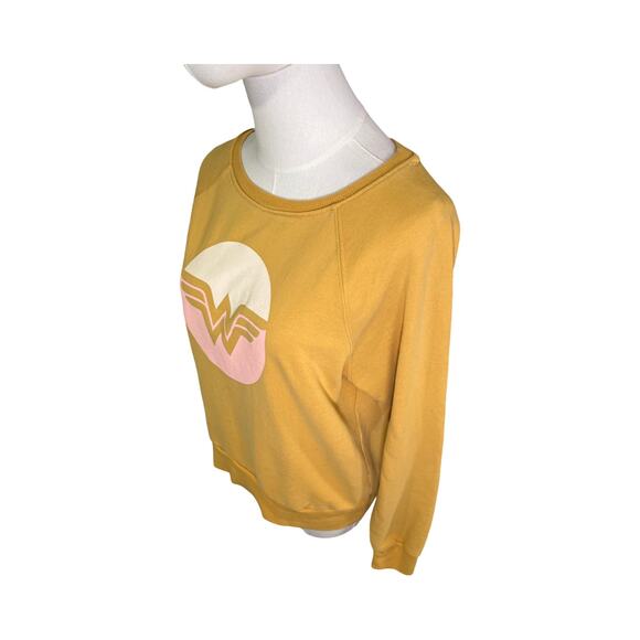 Junk Food Wonder Woman Graphic Sweatshirt M Mustard Yellow Pullover - Picture 7 of 7